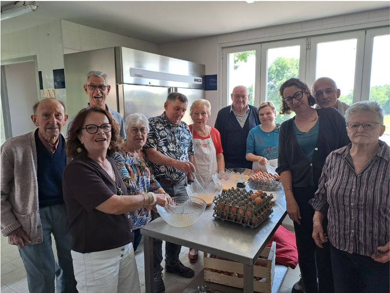 La tradition de l'omelette à l'aillet perpétuée